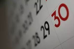 Calendar © https://www.flickr.com/photos/dafnecholet/